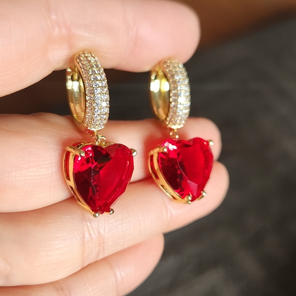 New 18K Gold Plated Large Heart Shaped Ruby Diamond Dangle Drop Hoop Earrings - Picture 3 of 10